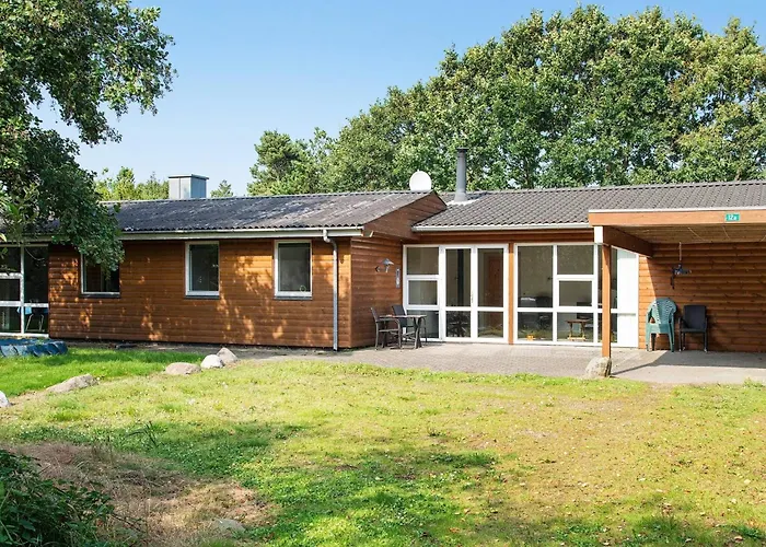 8 Person In * 布拉万德